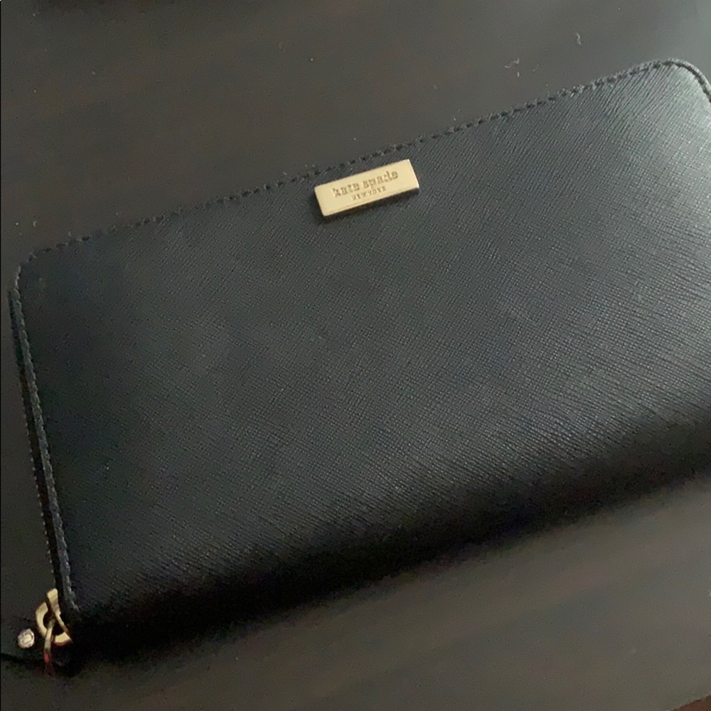 Kate Spade Wallet • Black